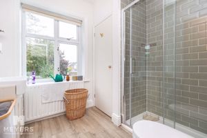 Photo 16- click for photo gallery